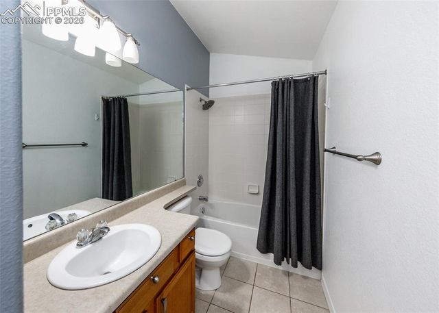 7524 Lake Avenue, Fountain, CO 80817