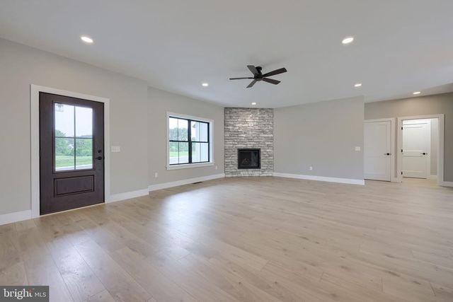 106 GROVE LANE, Myerstown, PA 17067