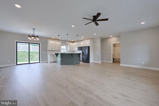106 GROVE LANE, Myerstown, PA 17067