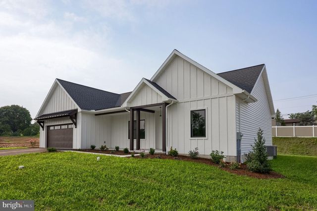 106 GROVE LANE, Myerstown, PA 17067