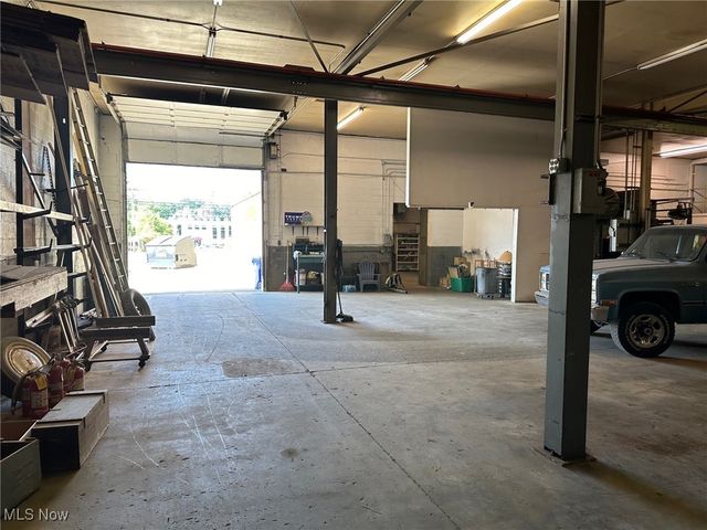 826 Cleveland Road, Ravenna, OH 44266