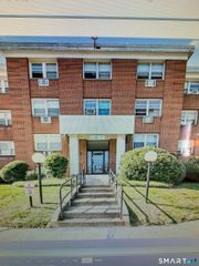 1730 State Street APT 106, Hamden, CT 06517