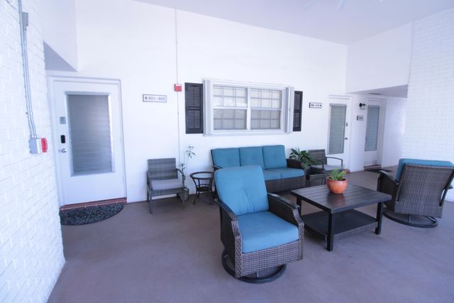 465 Paradise Isle Boulevard 305, Hallandale Beach, FL 33009