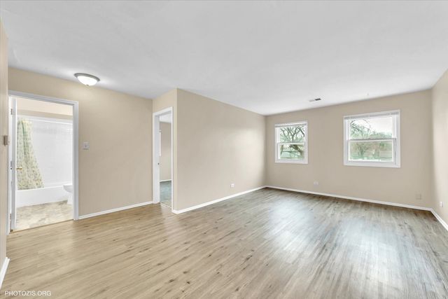 4032 216th Street 1W, Matteson, IL 60443