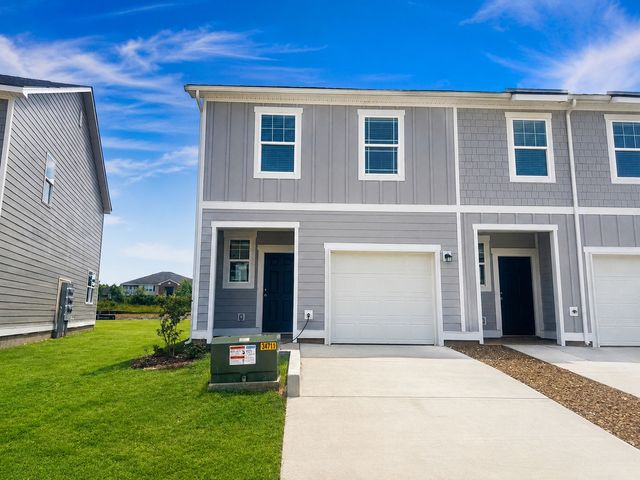 228 Darlington Drive, Dickson, TN 37055