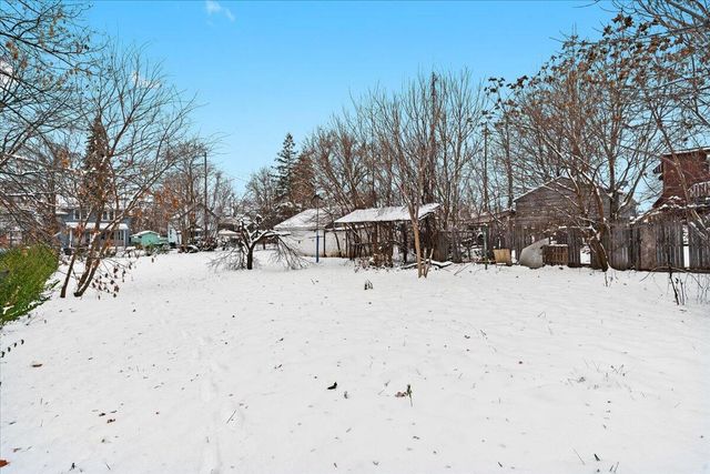 162 Edison Street, Pontiac City, MI 48342