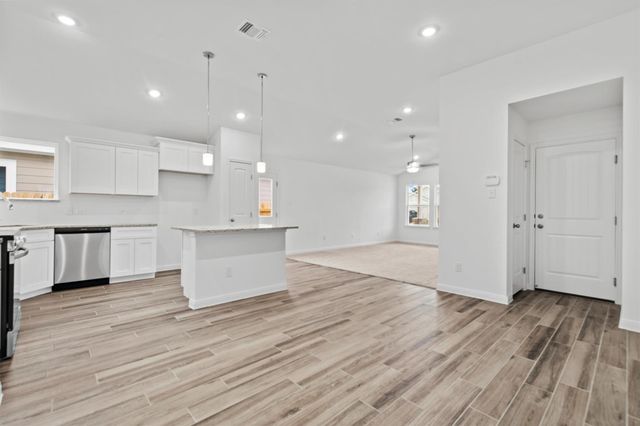 241 Ironshoe TRL, Liberty Hill, TX 78642