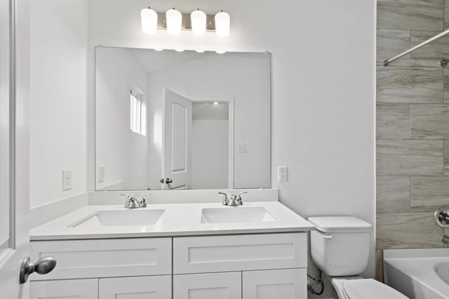 241 Ironshoe TRL, Liberty Hill, TX 78642