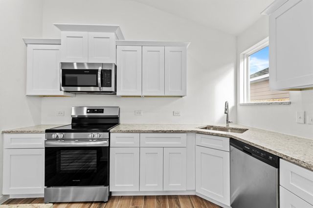 241 Ironshoe TRL, Liberty Hill, TX 78642