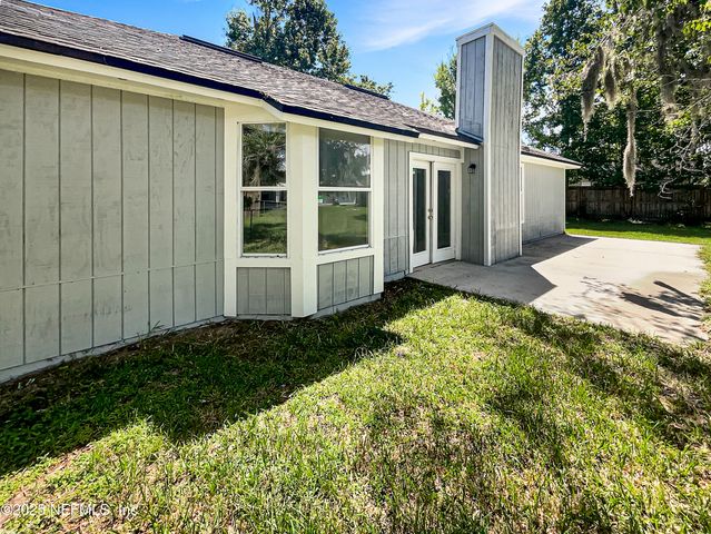 2058 MANUCY Court, Middleburg, FL 32068