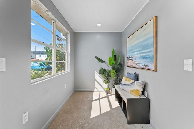 3015 W NORTH B STREET, Tampa, FL 33609