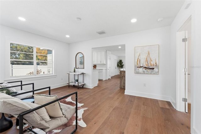 3015 W NORTH B STREET, Tampa, FL 33609