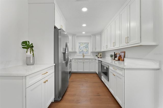 3015 W NORTH B STREET, Tampa, FL 33609