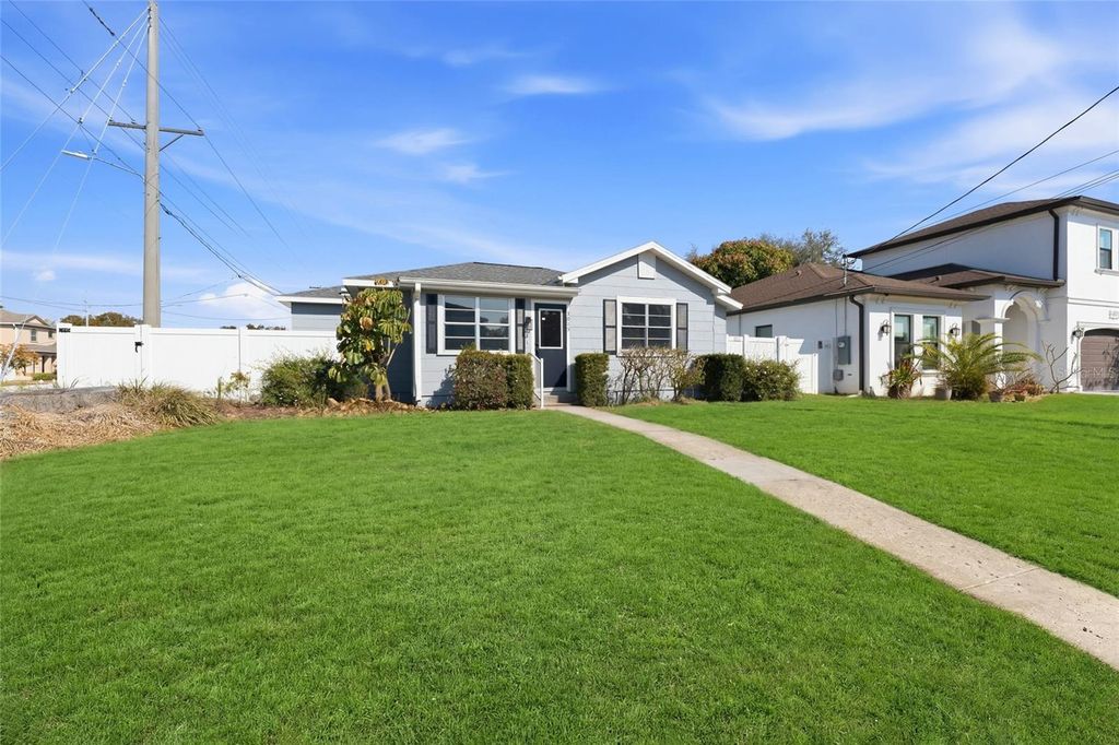 3015 W NORTH B STREET, Tampa, FL 33609