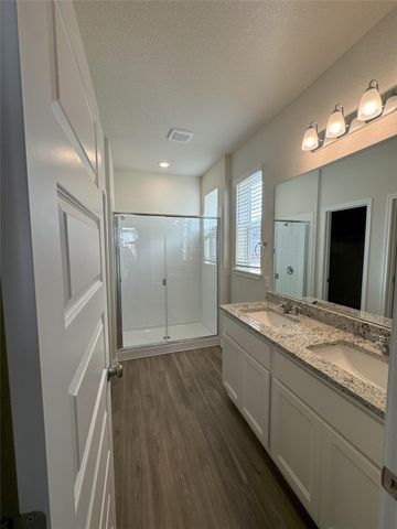 2433 Lucy Axel LN, Round Rock, TX 78665