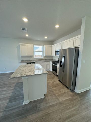 2433 Lucy Axel LN, Round Rock, TX 78665