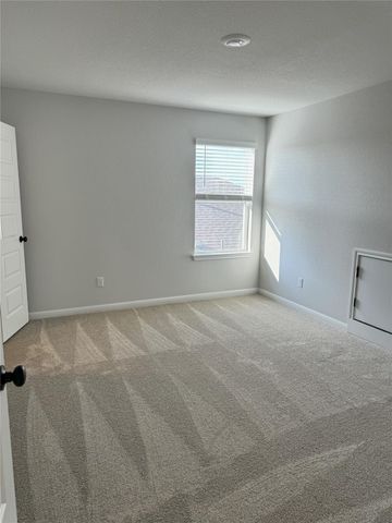2433 Lucy Axel LN, Round Rock, TX 78665