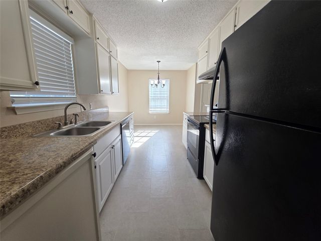 620 Race Street D, Crowley, TX 76036