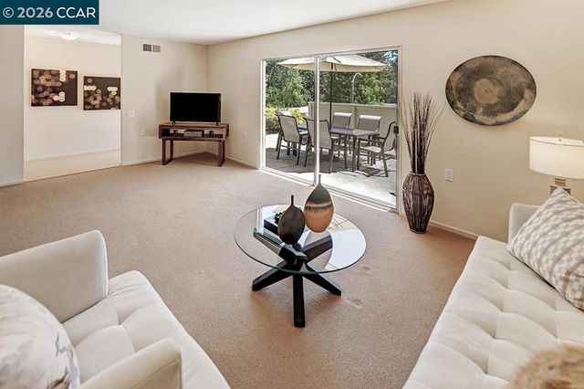 2223 Tice Creek Dr 2, Walnut Creek, CA 94595