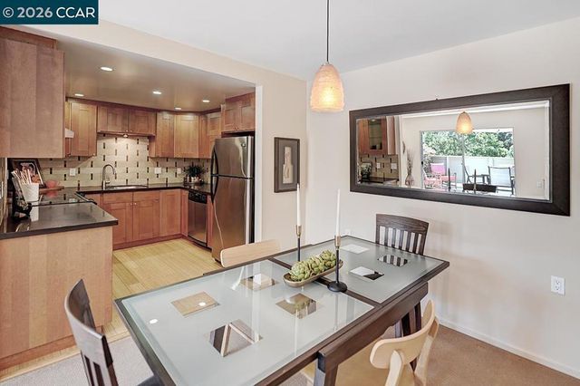 2223 Tice Creek Dr 2, Walnut Creek, CA 94595