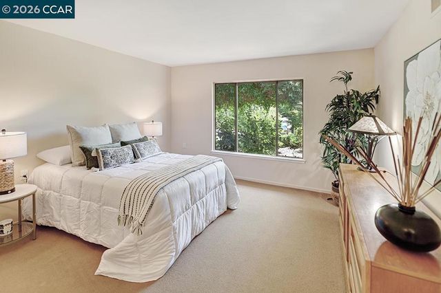 2223 Tice Creek Dr 2, Walnut Creek, CA 94595