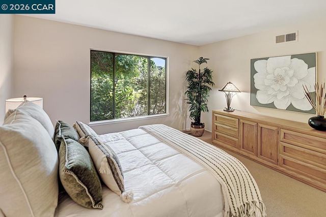 2223 Tice Creek Dr 2, Walnut Creek, CA 94595