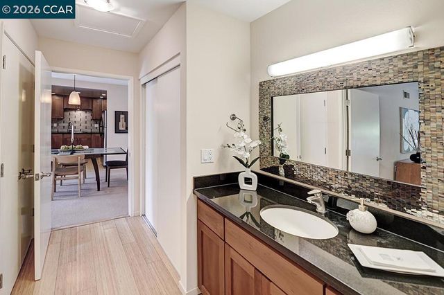 2223 Tice Creek Dr 2, Walnut Creek, CA 94595