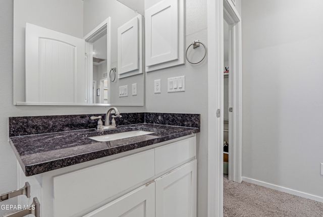 10196 SKUNKBUSH Street, El Paso, TX 79927