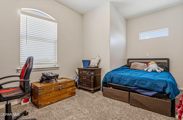 10196 SKUNKBUSH Street, El Paso, TX 79927
