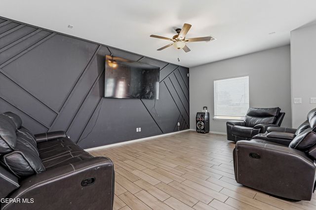 10196 SKUNKBUSH Street, El Paso, TX 79927