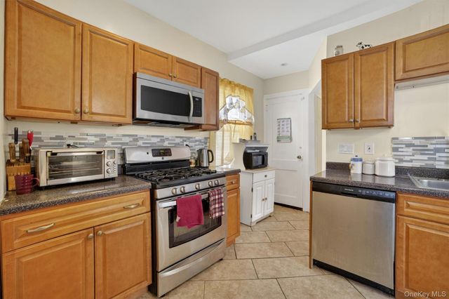 153 Hillside Avenue, Mount Vernon, NY 10553
