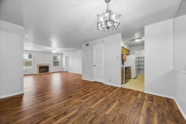 9700 Leawood Blvd Unit 702, Houston, TX 77099