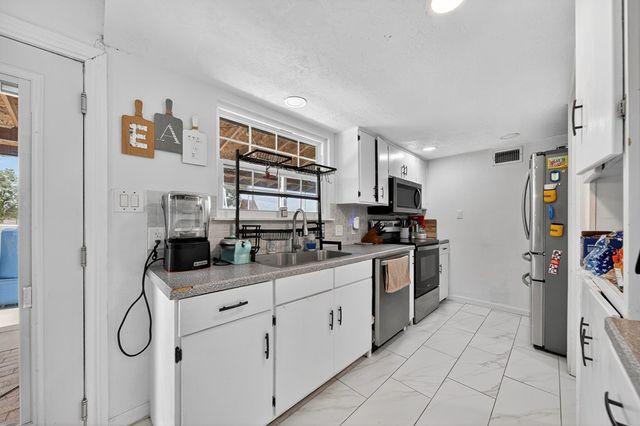 9804 E County Rd 125, Midland, TX 79706