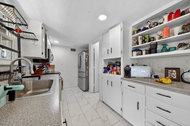 9804 E County Rd 125, Midland, TX 79706