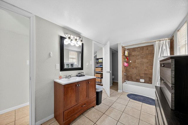 9804 E County Rd 125, Midland, TX 79706