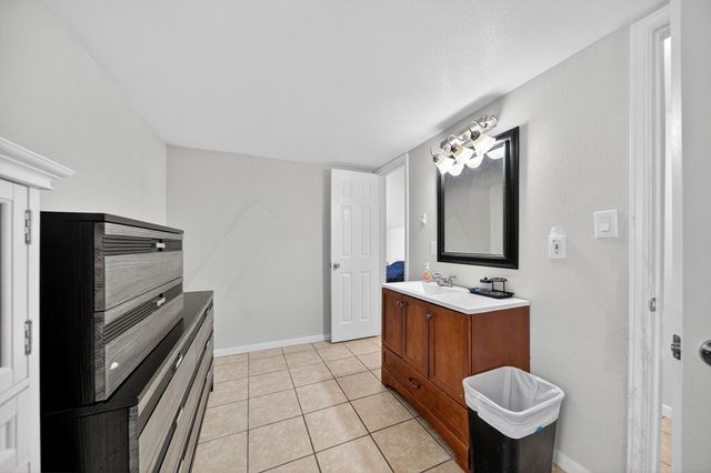 9804 E County Rd 125, Midland, TX 79706