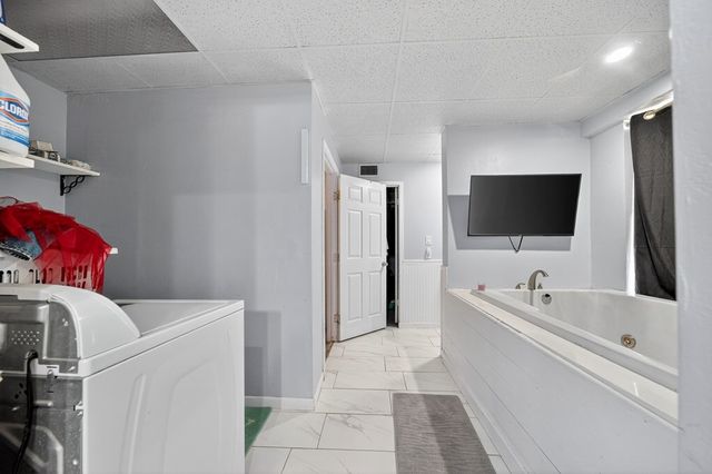 9804 E County Rd 125, Midland, TX 79706