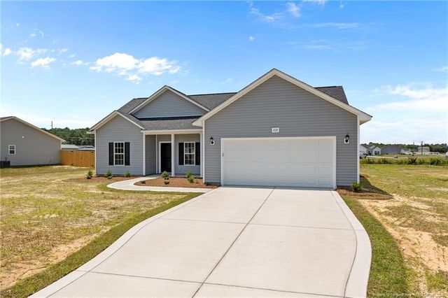 233 Orchard Lane, Parkton, NC 28371