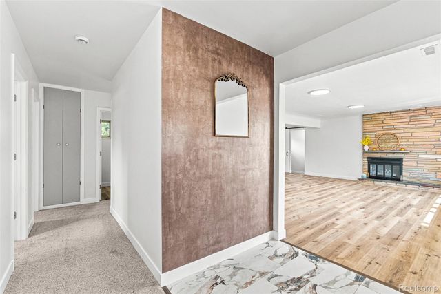 4099 E Atherton Road, Burton, MI 48519