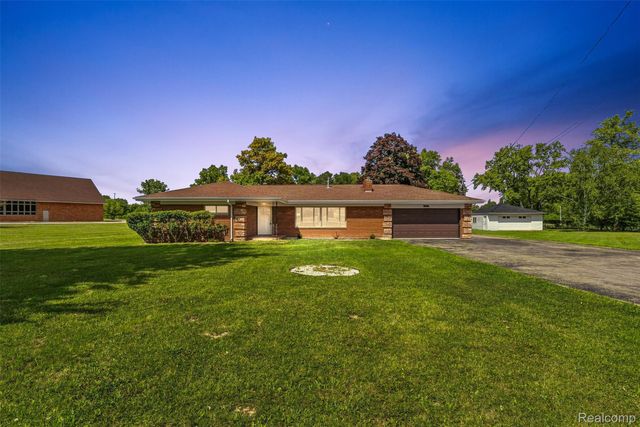4099 E Atherton Road, Burton, MI 48519