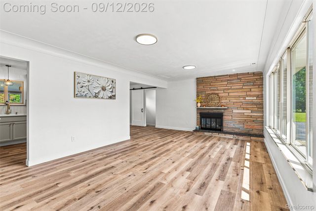 4099 E Atherton Road, Burton, MI 48519