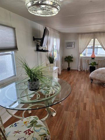 2037 CHAMPION STREET, Sarasota, FL 34231