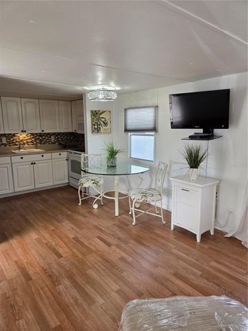 2037 CHAMPION STREET, Sarasota, FL 34231