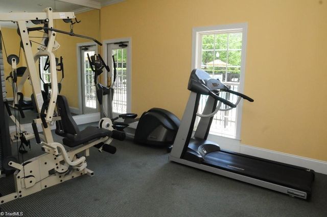 4732 Tatton Park Circle 2A, Winston-salem, NC 27103