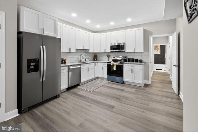 26 E 24TH ST, Wilmington, DE 19802