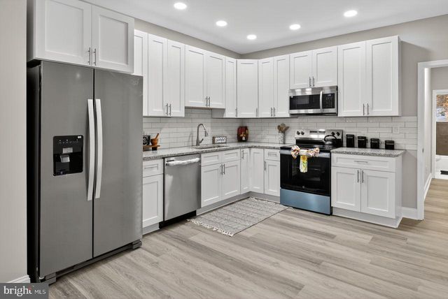 26 E 24TH ST, Wilmington, DE 19802