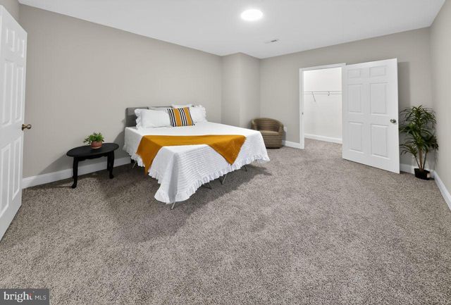 26 E 24TH ST, Wilmington, DE 19802