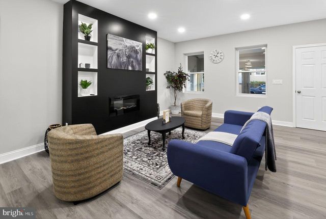 26 E 24TH ST, Wilmington, DE 19802