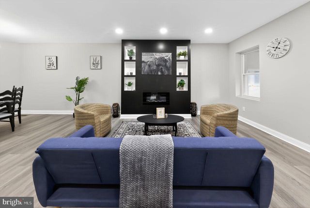 26 E 24TH ST, Wilmington, DE 19802