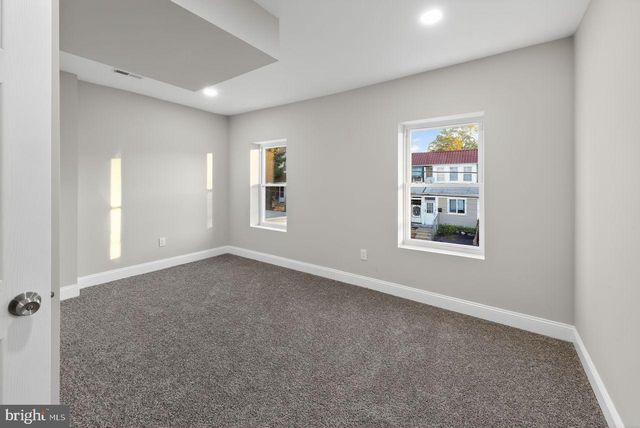 26 E 24TH ST, Wilmington, DE 19802